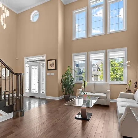 Villa Maple Heights - Stunning In West