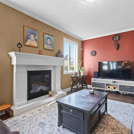 Maple Heights - Stunning In West * Ottawa