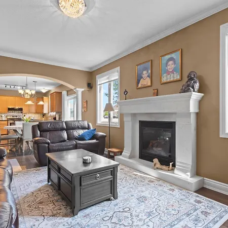 Maple Heights - Stunning In West * Ottawa