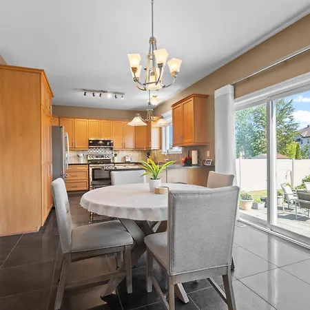 Maple Heights - Stunning In West Villa Ottawa