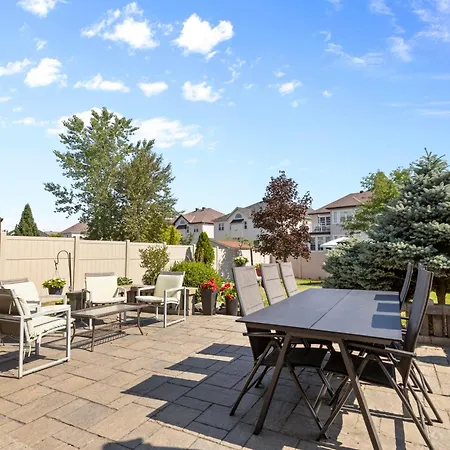 Villa Maple Heights - Stunning In West Ottawa