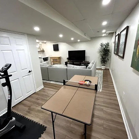 Large 4bd In Orleans With Pool Ottawa