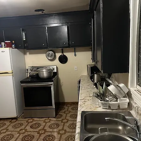 Maple Stay- Private 2 Bedroom Short Term Ottawa