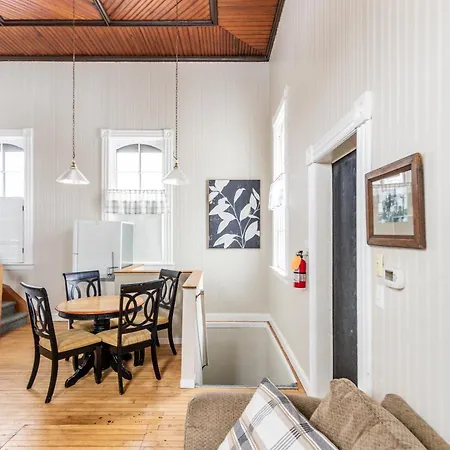 Strathmere Country Retreat * Ottawa