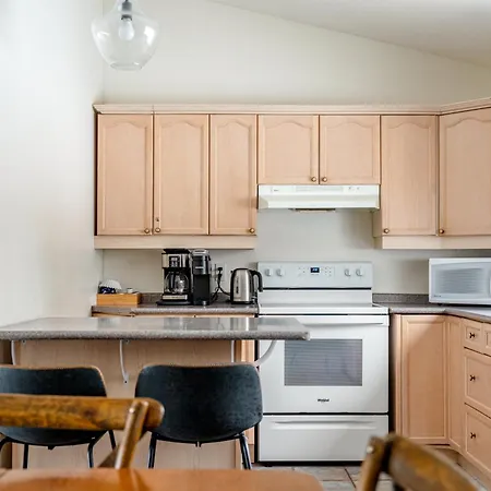 Strathmere Country Retreat Country house Ottawa