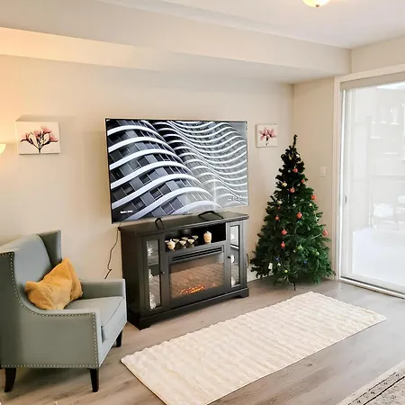 Modern 4br Townhouse Free Parking * Ottawa