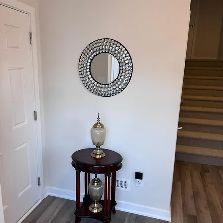 Apartment Family Friendly Airport Ottawa