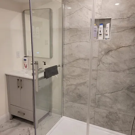 Apartment Modern 2 Bedroom Unit - River Walk *