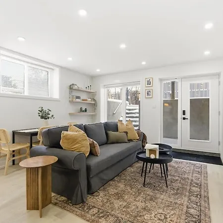New Modern 1br Basement Near Downtown Free Parking