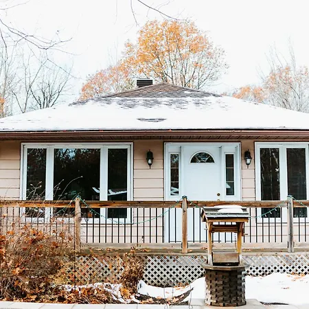 The Bay Crib * Ottawa