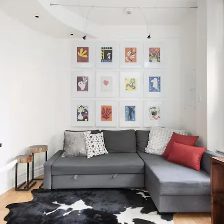 Parlour Hotel 4*