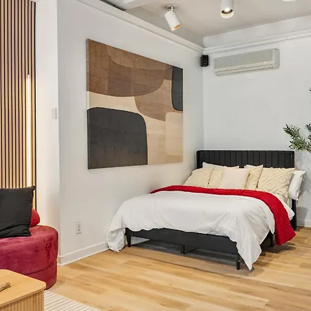 Parlour Hotel