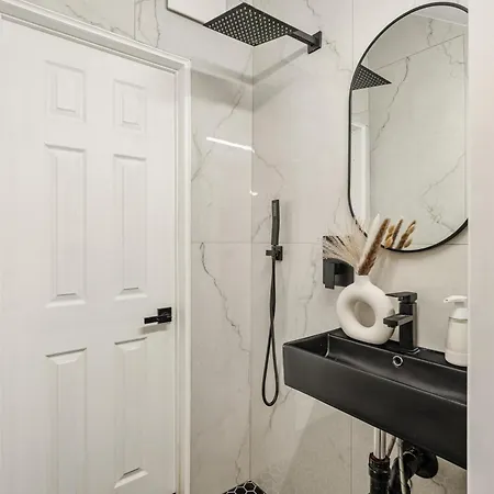 Parlour 4* Ottawa