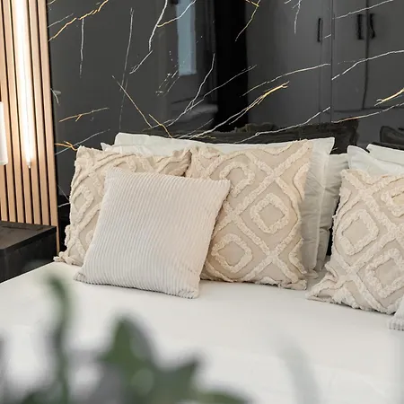 Parlour Hotel Ottawa