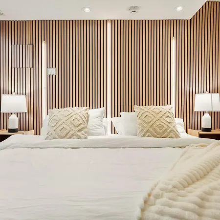 Parlour 4*