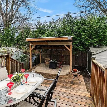 Holiday home Cozy Family By River Pathway With Bikes! *