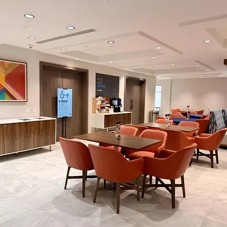 Express & West - Nepean By Ihg 2*