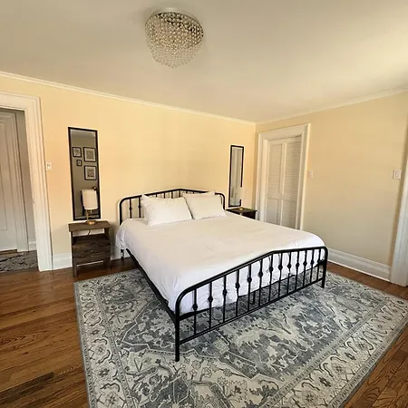 The Ambassador Guest house 3*