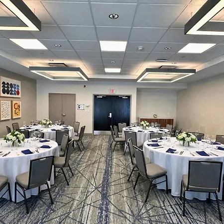 Express & West - Nepean By Ihg
