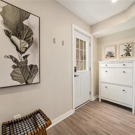 Midterm Furnished In Apartment