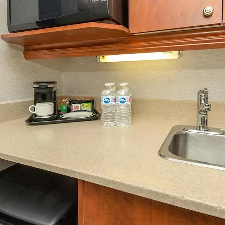 Comfort Kanata West Inn 4*
