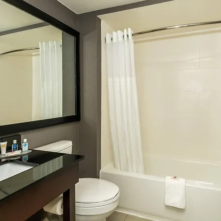Comfort Kanata West Inn