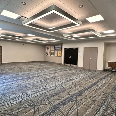 Express & West - Nepean By Ihg Hotel Ottawa
