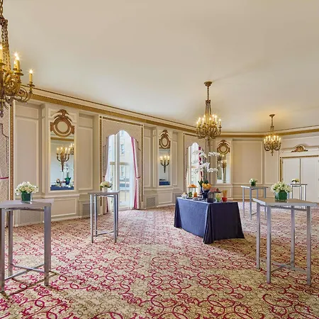 Fairmont Chateau Laurier Hotel