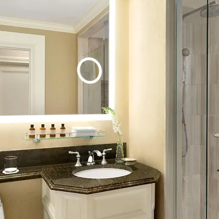Fairmont Chateau Laurier Hotel 5*
