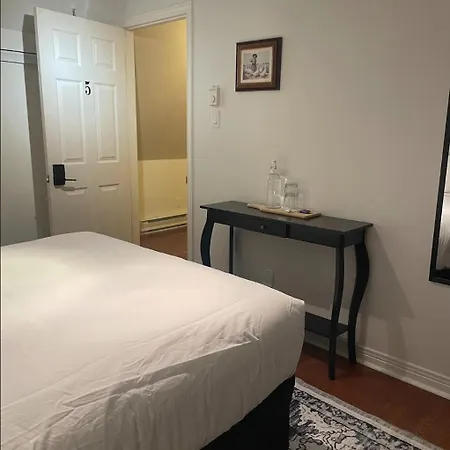 The Ambassador Guest house 3*