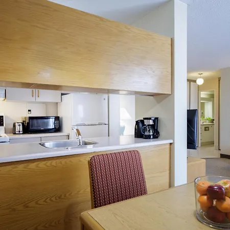 Cartier Place Hotel
