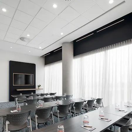 Alt Airport Hotel Ottawa