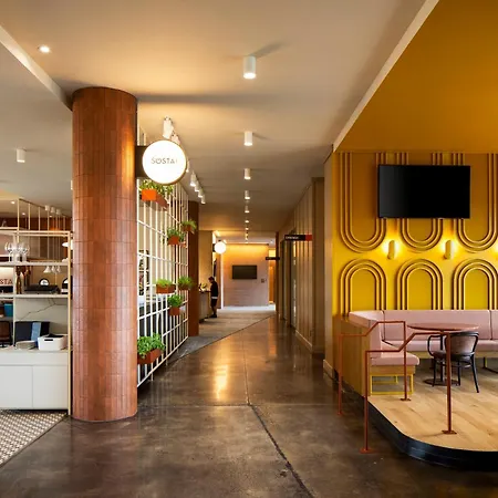 Hotel Alt Airport Ottawa