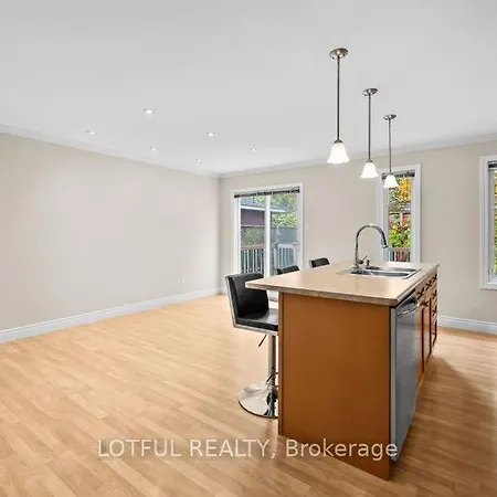 Bahari Breeze Ottawa