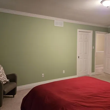 Bahari Breeze Hostel Ottawa