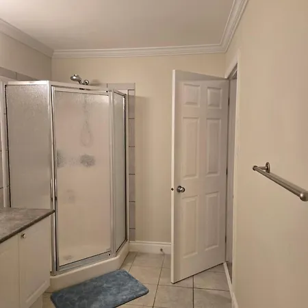 Bahari Breeze Ottawa