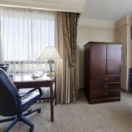 Hotel & Ottawa-downtown Ottawa