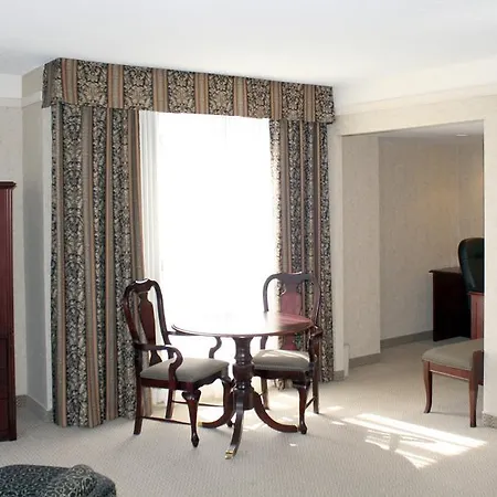 Hotel & Ottawa-downtown 3*
