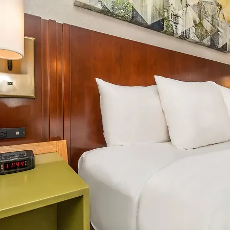 Inn Comfort Kanata West