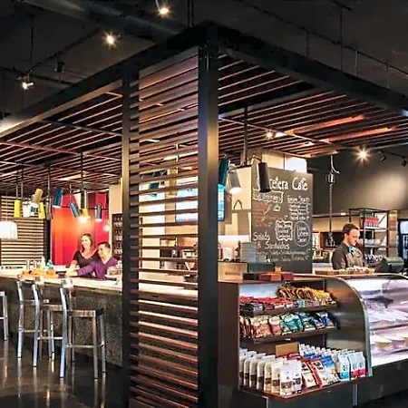 Hotel Alt Downtown 3*