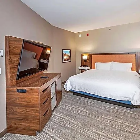Hampton By Hilton 3*
