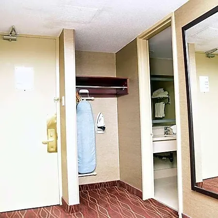 Days By Wyndham Hotel 3*