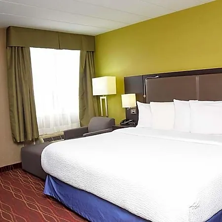 Days By Wyndham Hotel Ottawa