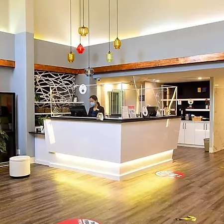 Hotel Days By Wyndham West 3*