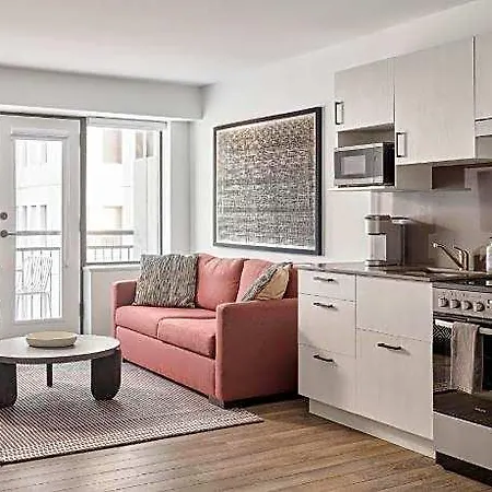 Hotel Capital Hill & 3*