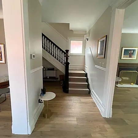 The Century House 3* Ottawa