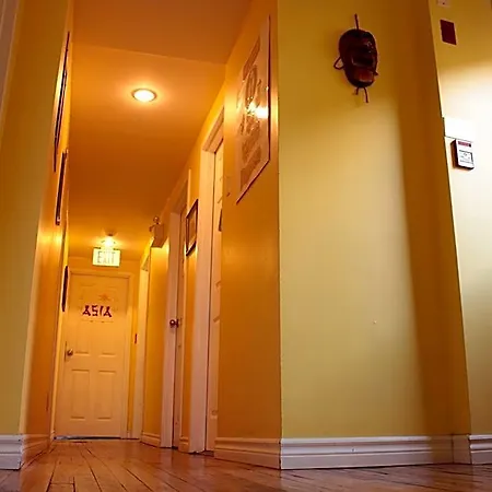 Backpackers Ottawa