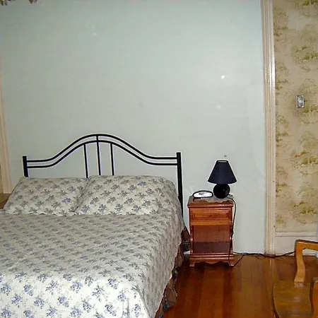 Bed & Breakfast Des Arts 2*