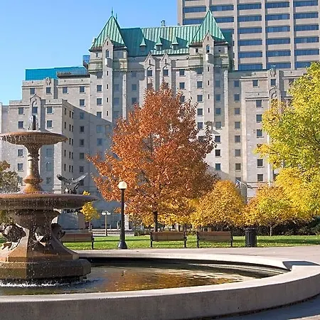 Lord Elgin Hotel
