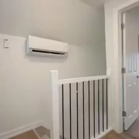 Montfort Apartment *